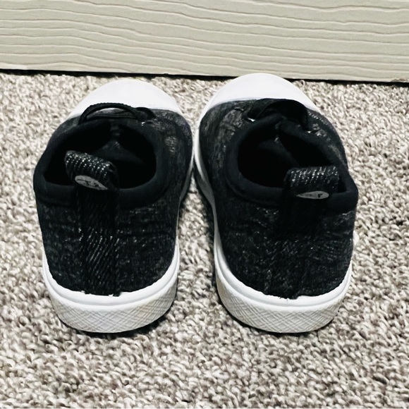 First Steps toddle boy shoes. Size 5 - Picture 6 of 8